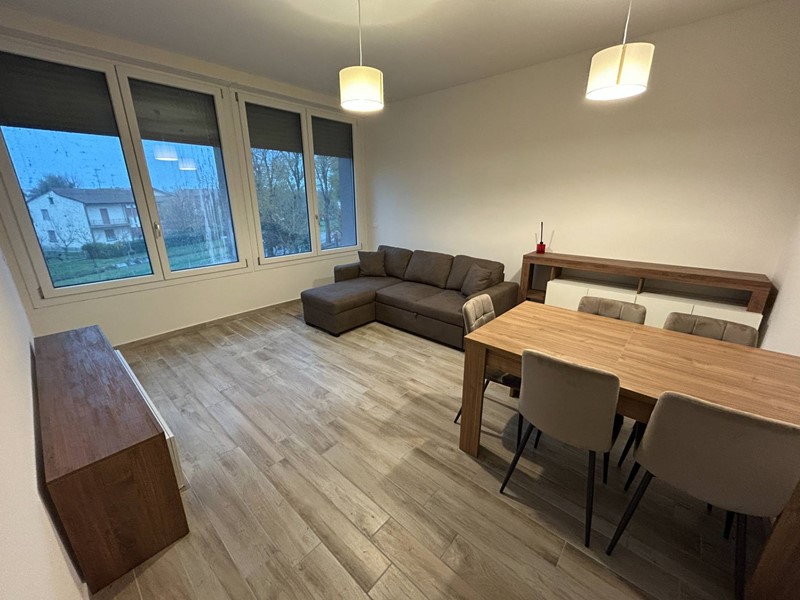 Trilocale in Vendita a Mirandola, 99'000€, 105 m²