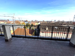Attico in Vendita a Mirandola, 205'000&euro;, 121 m²