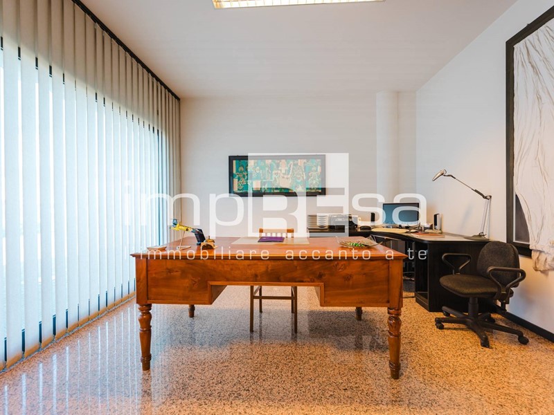 Negozio in Vendita a Istrana, 139'000&euro;, 100 m²