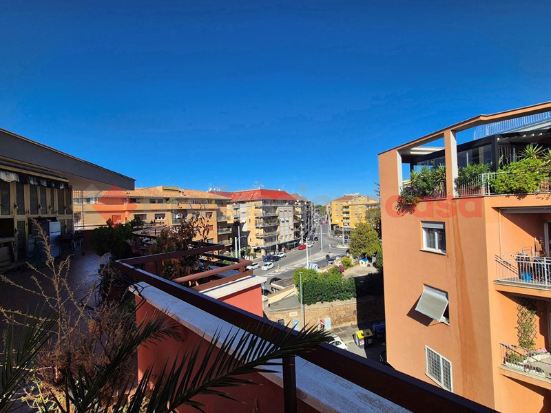 Attico in Vendita a Roma, 769'000€, 285 m², con Box