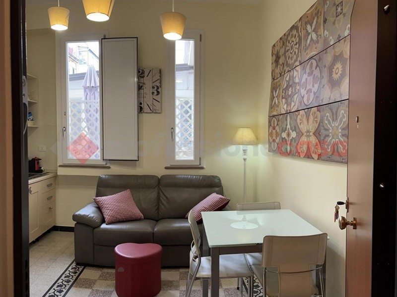 Trilocale in Affitto a Reggio Calabria, 650€, 65 m², arredato