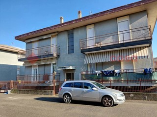 Trilocale in Vendita a Dairago, 93'000&euro;, 80 m²