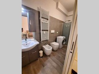 Bilocale in Affitto a Bologna, 1'000€, 50 m², arredato