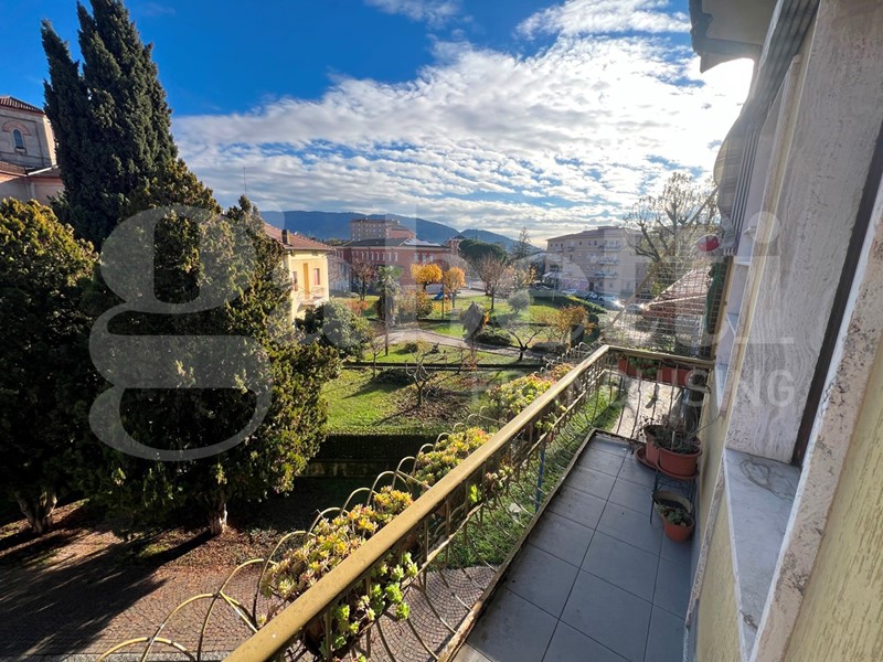 Quadrilocale in Vendita a Brescia, 239'000&euro;, 142 m², arredato