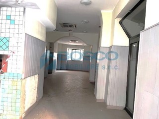 Immobile commerciale in Affitto a La Spezia, 1'500&euro;, 110 m²