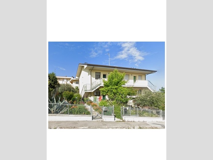 Trilocale in Vendita a Coriano, 245'000€, 68 m², con Box