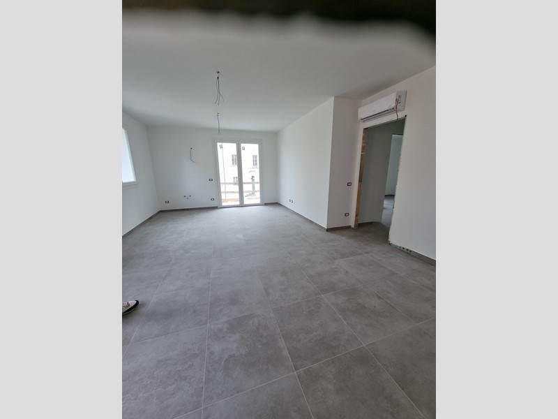Trilocale in Vendita a Viareggio, zona Darsena, 500'000€, 95 m²