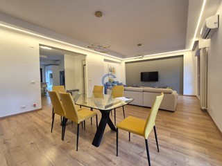 Trilocale in Affitto a Catanzaro, zona Fortuna, 600€, 160 m², arredato