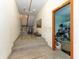 Trilocale in Vendita a Ramacca, 93'000€, 130 m², con Box
