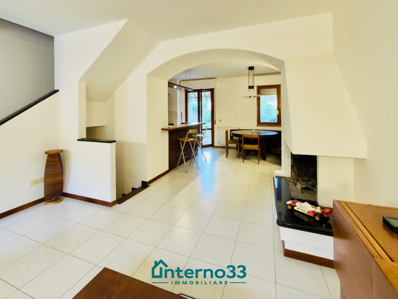 Casa Semi Indipendente in Vendita a Luni, 250'000€, 120 m²