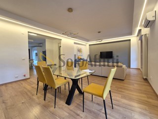 Trilocale in Affitto a Catanzaro, zona Fortuna, 600€, 160 m², arredato