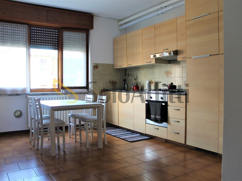 Bilocale in Affitto a Parabiago, 640€, 50 m², con Box