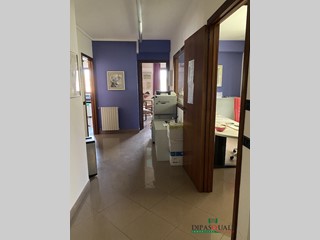 Ufficio in Vendita a Ragusa, 115 m²