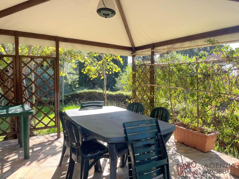 Villa in Vendita a Massarosa, 490'000&euro;, 200 m²