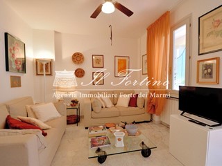 Appartamento in Vendita a Forte dei Marmi, 1'600'000&euro;, 100 m², arredato