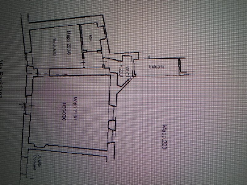 Attività commerciale in Affitto a Fosdinovo, 380&euro;, 70 m²