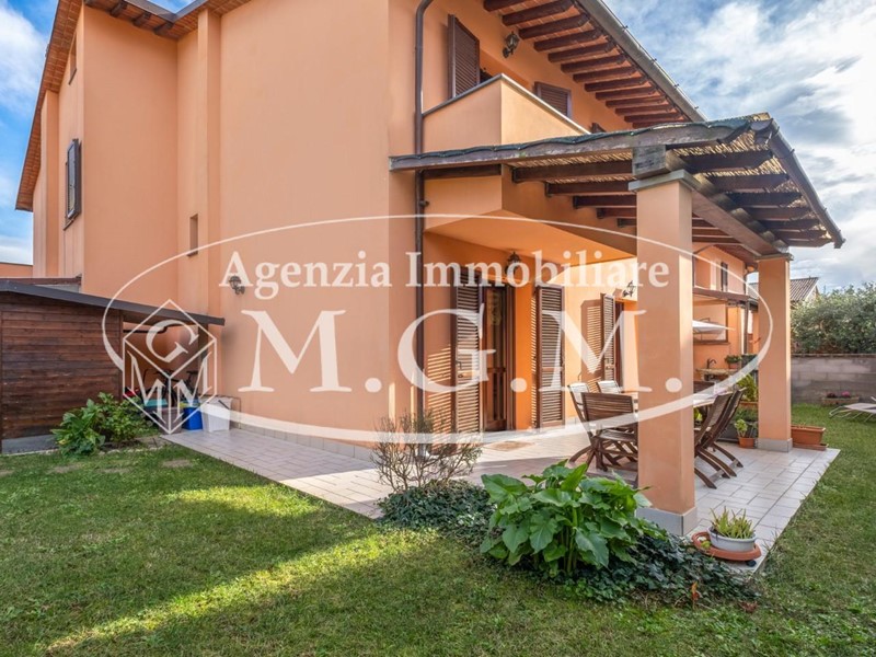 Villetta a schiera in Vendita a Bientina, 295'000&euro;, 118 m²