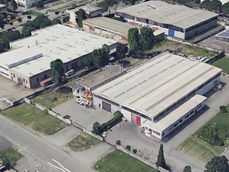 Capannone in Vendita a Ronco Briantino, 729'207&euro;, 1272 m²