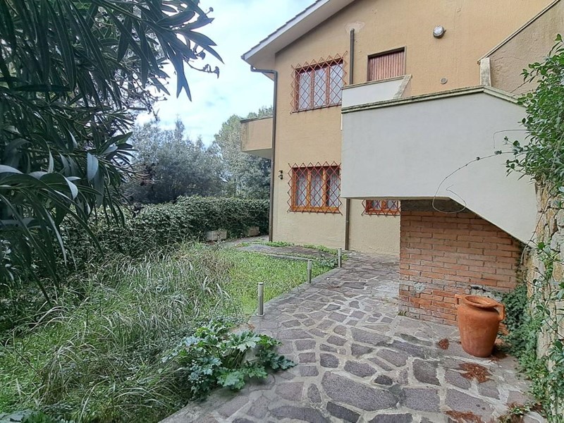 Trilocale in Vendita a Rosignano Marittimo, zona Castiglioncello, 250'000€, 80 m²
