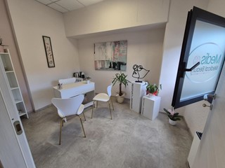 Ufficio in Affitto a Siena, 450€, 20 m²