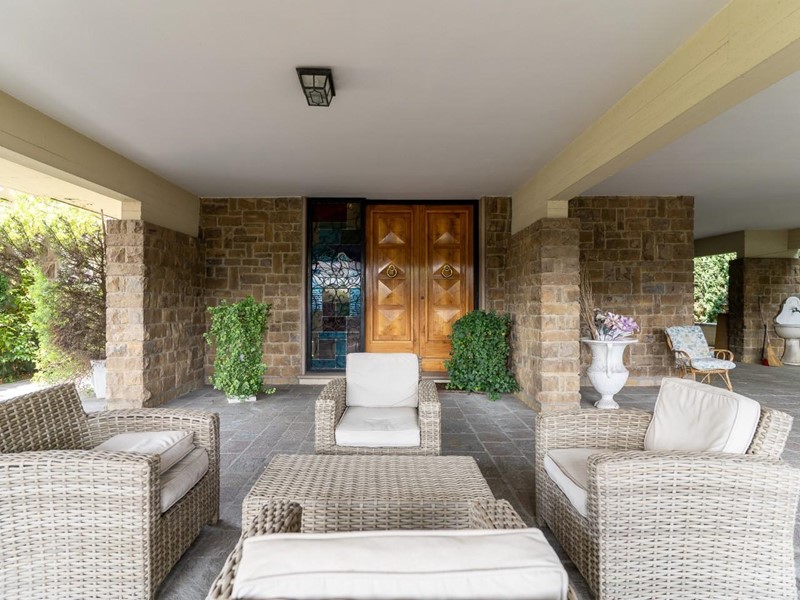 Villa in Vendita a Vinci, zona Sovigliana, 850'000&euro;, 350 m², arredato