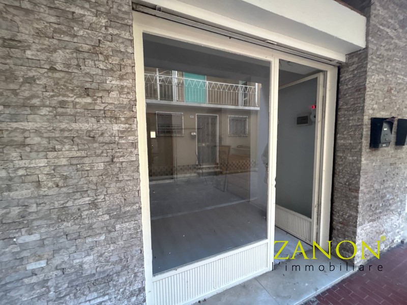 Ufficio in Affitto a Gradisca d'Isonzo, 300€, 52 m²