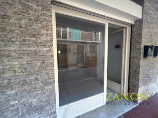 Ufficio in Affitto a Gradisca d'Isonzo, 300€, 52 m²