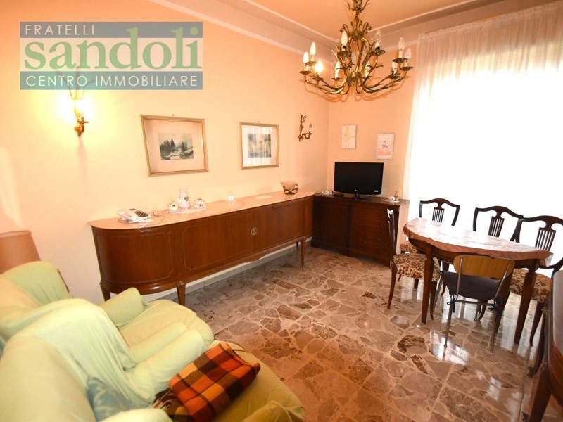 Trilocale in Vendita a Vercelli, 60'000€, 75 m²