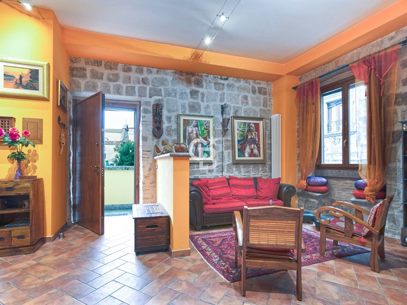 Trilocale in Vendita a Viterbo, 200'000€, 100 m²