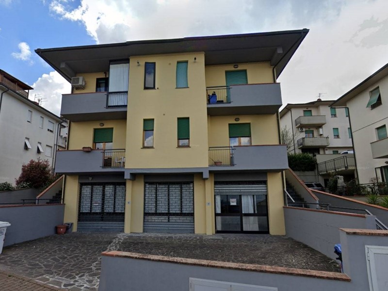 Immobile commerciale in Vendita a Montespertoli, 250'000&euro;, 220 m²