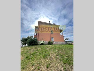 Villa in Vendita a Leffe, 124'000&euro;, 400 m²