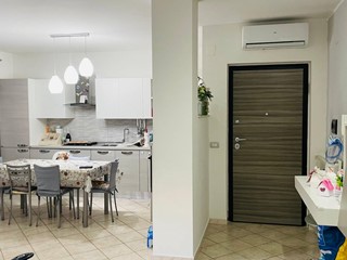 Quadrilocale in Vendita a Apice, 48'000€, 80 m²