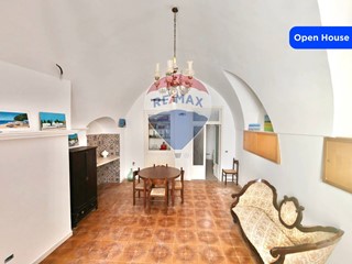 Bilocale in Vendita a Mattinata, 84'000&euro;, 63 m²