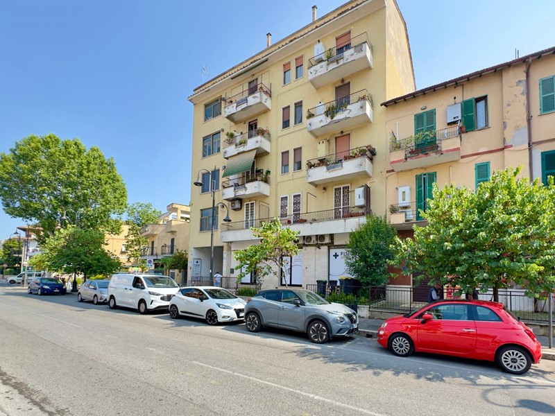 Quadrilocale in Vendita a Monterotondo, 139'000€, 95 m²