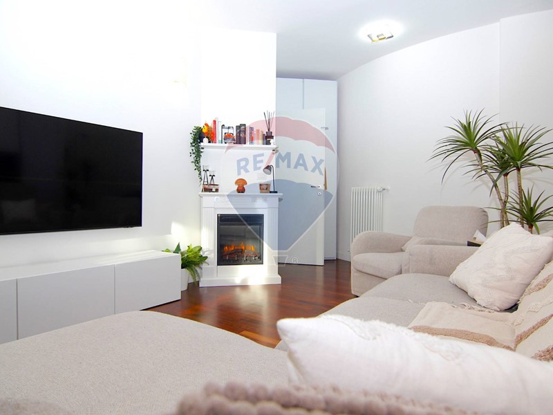 Bilocale in Vendita a Milano, 430'000&euro;, 74 m²