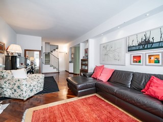 Trilocale in Vendita a Valmadrera, 350'000€, 150 m²