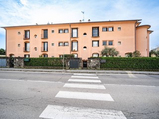 Bilocale in Vendita a Valmadrera, 160'000€, 58 m²