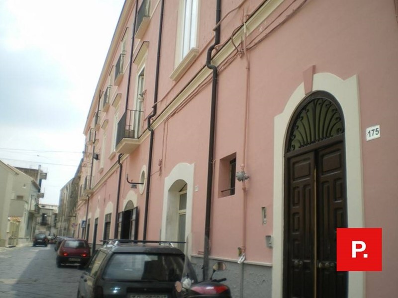 Appartamento in Vendita a Maddaloni, 150'000&euro;, 180 m²