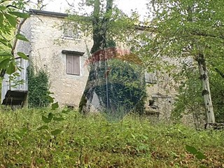 Rustico in Vendita a Brenzone sul Garda, 325'000&euro;, 145 m²