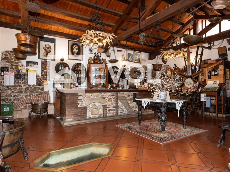 Attività commerciale in Vendita a Reana del Rojale, 1'500'000€, 600 m²