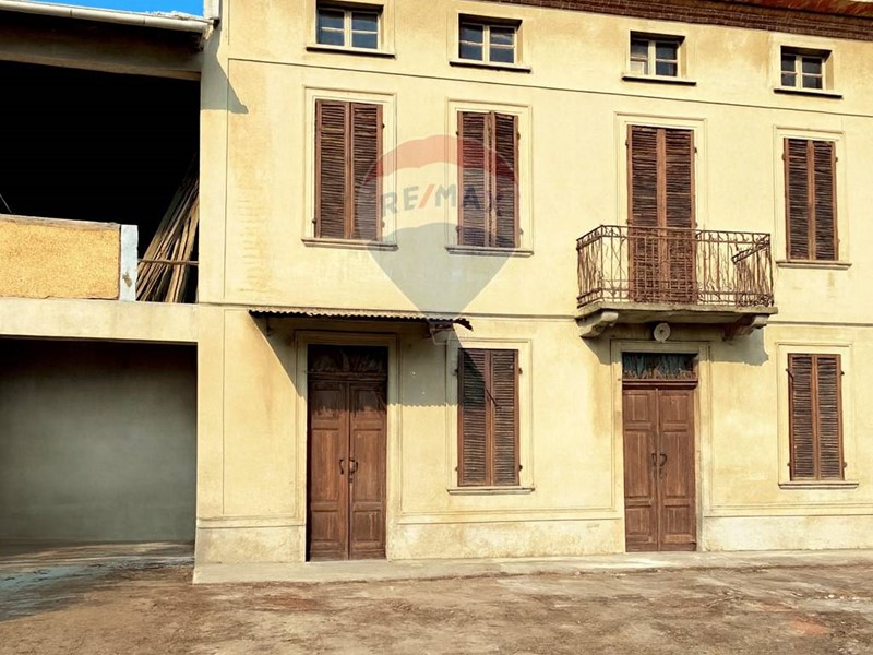 Casa Semi Indipendente in Vendita a Bozzole, 35'000€, 150 m²