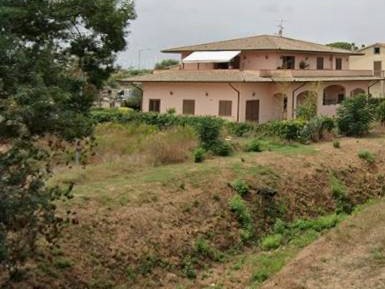 Villa in Vendita a Manciano, 489'750&euro;, 270 m²