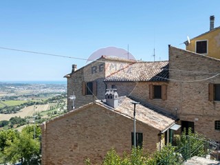 Trilocale in Vendita a Recanati, 100'000&euro;, 90 m²