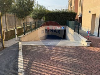 Box in Vendita a Milano, 70'000&euro;, 56 m²