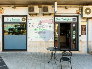 Attività commerciale in Vendita a San Giovanni la Punta, 139'000&euro;, 90 m²