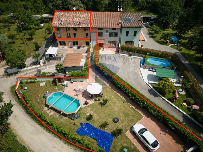 Casa Semi Indipendente in Vendita a Brescello, 220'000€, 185 m²