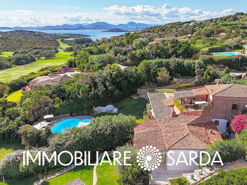 Casa Semi Indipendente in Vendita a Arzachena, 3'900'000&euro;, 295 m²
