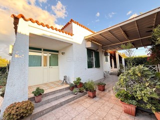 Villa in Vendita a Siracusa, 180'000&euro;, 80 m²