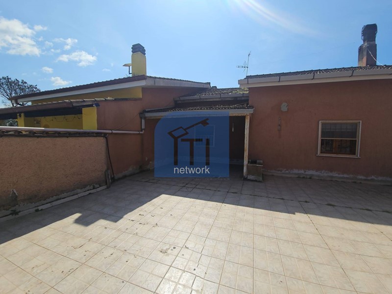Villa in Vendita a Roma, 74'000&euro;, 75 m²