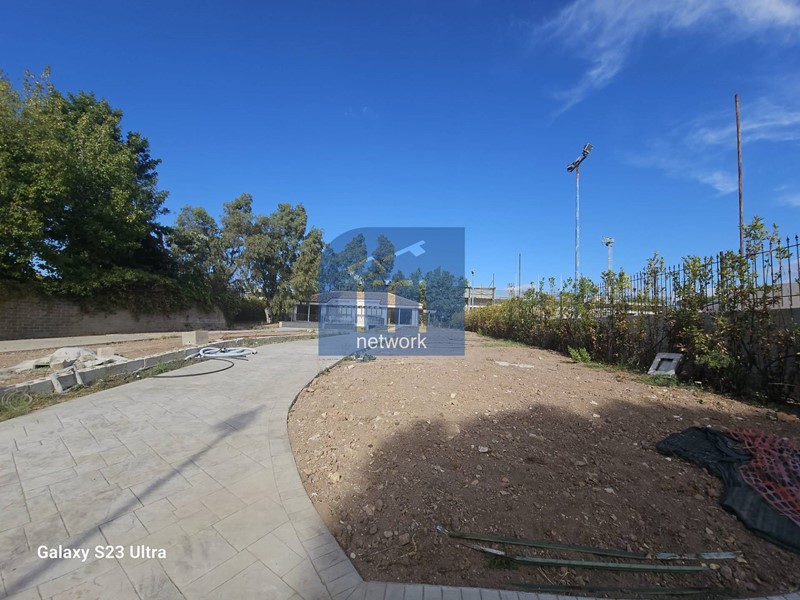 Casa Semi Indipendente in Vendita a Pomezia, 500'000&euro;, 230 m²